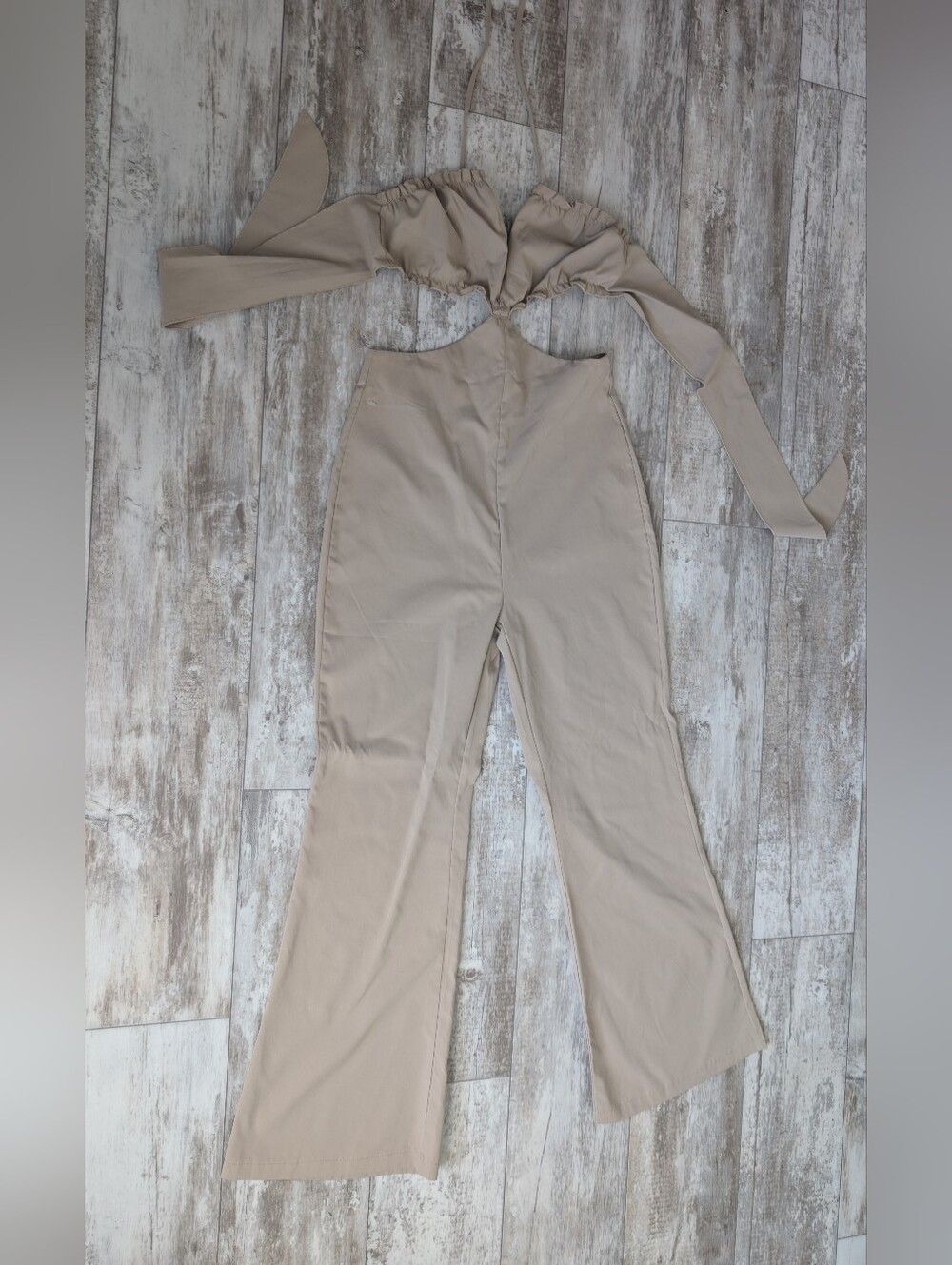 SHEIN Beige Cutout Wide-Leg Jumpsuit - Picture 4 of 10